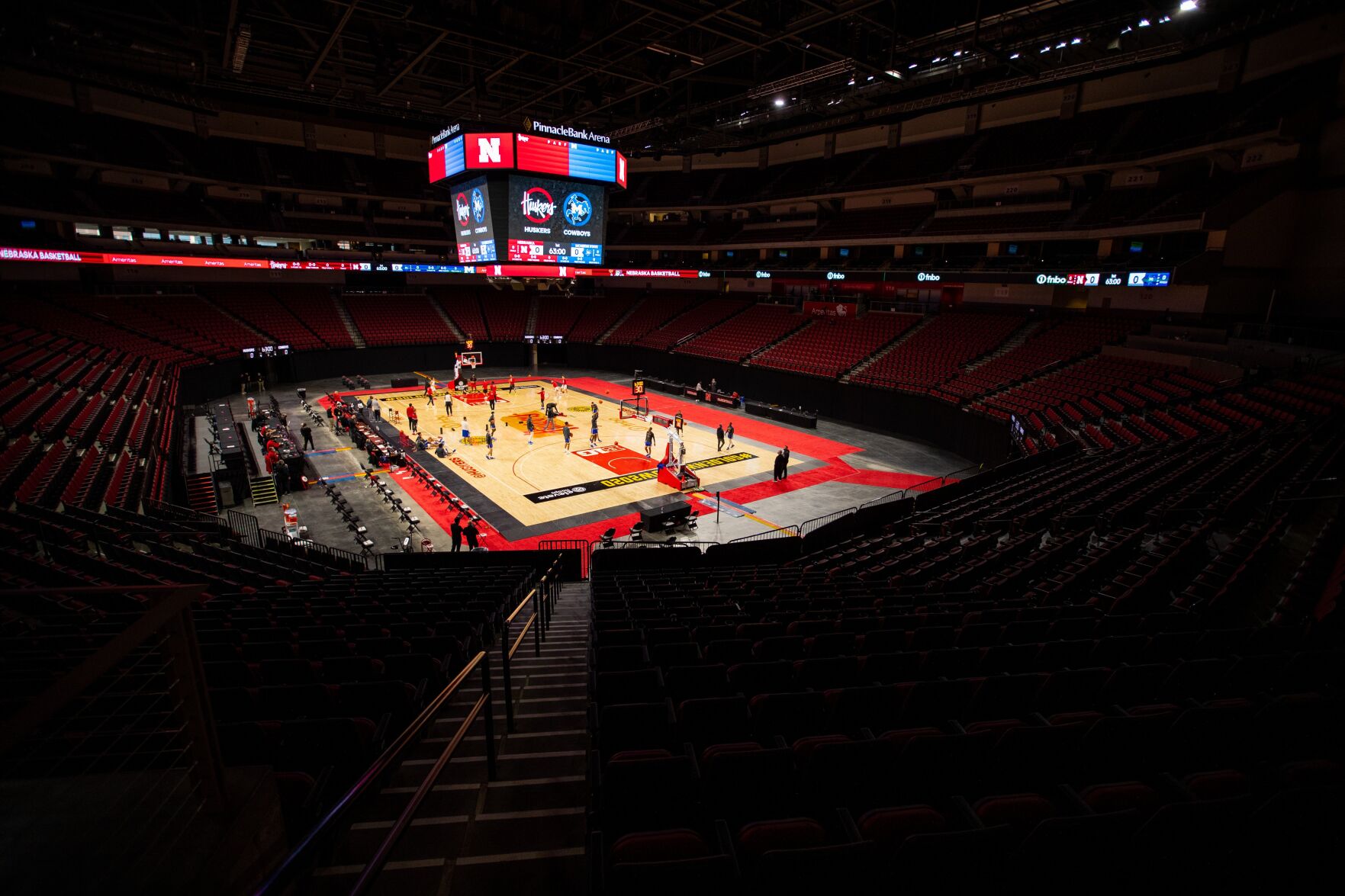 Pinnacle Bank Arena
